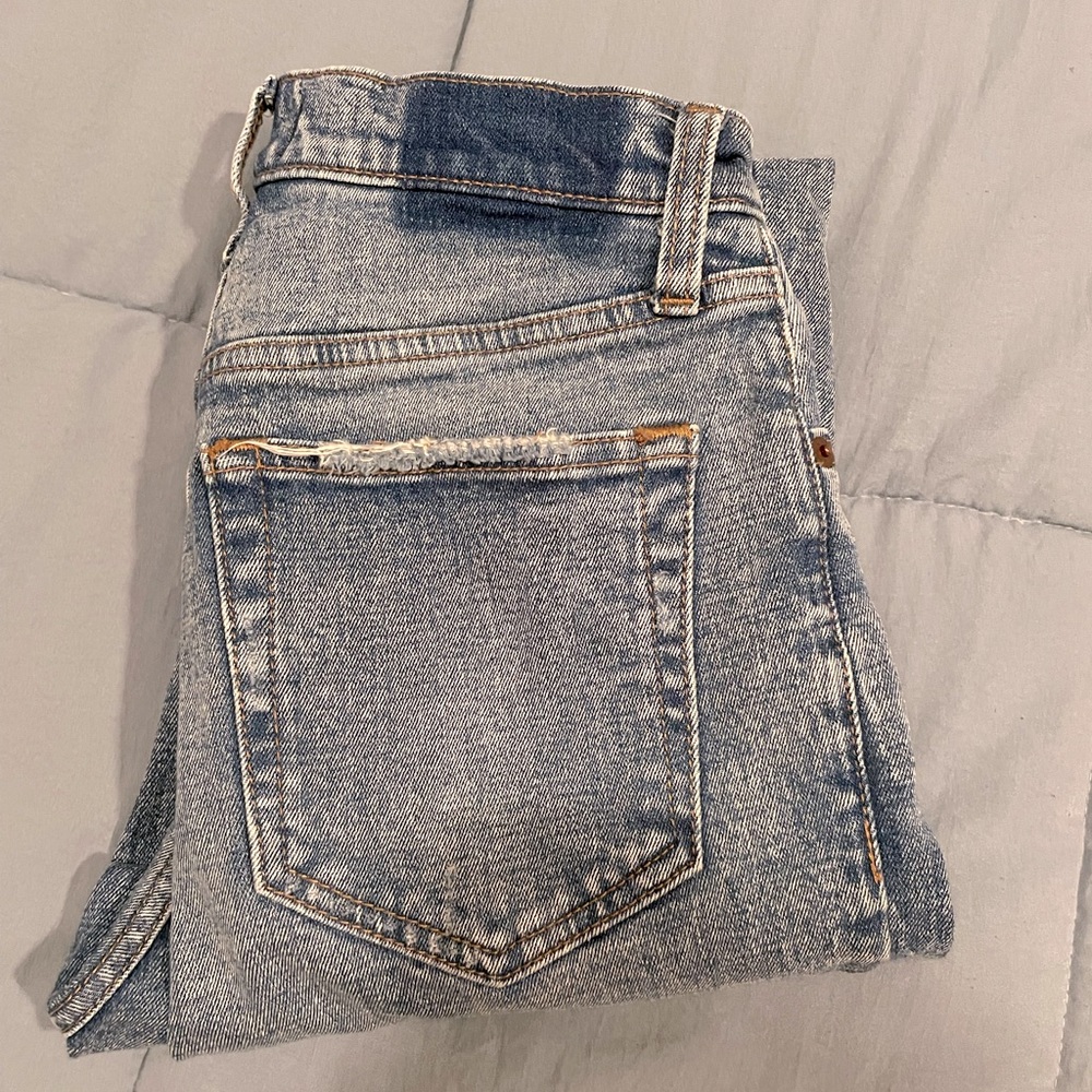 Abercrombie and Fitch Ultra Hi-rise Straight Jean